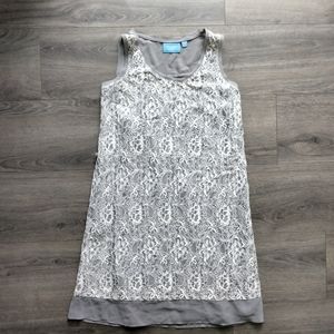Simply Vera Vera Wang Gray White Lace Scoop Neck Sleeveless Shift Dress Size XSP